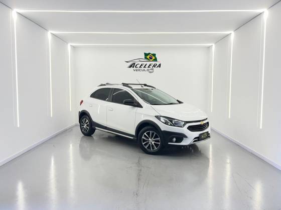 CHEVROLET ONIX 1.4 MPFI ACTIV 8V FLEX 4P MANUAL